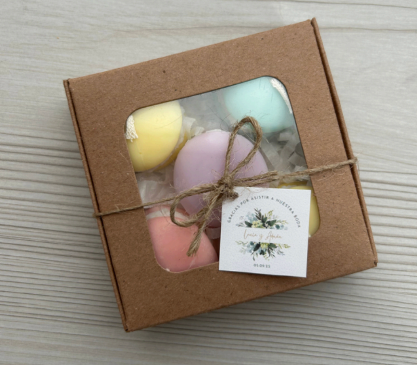 CAJA CON 5 MACARRONES