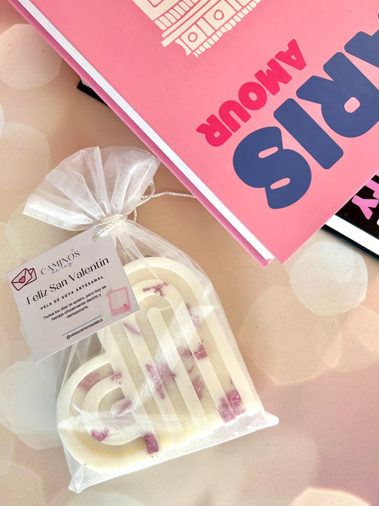 Corazón con hoja de oro rosa